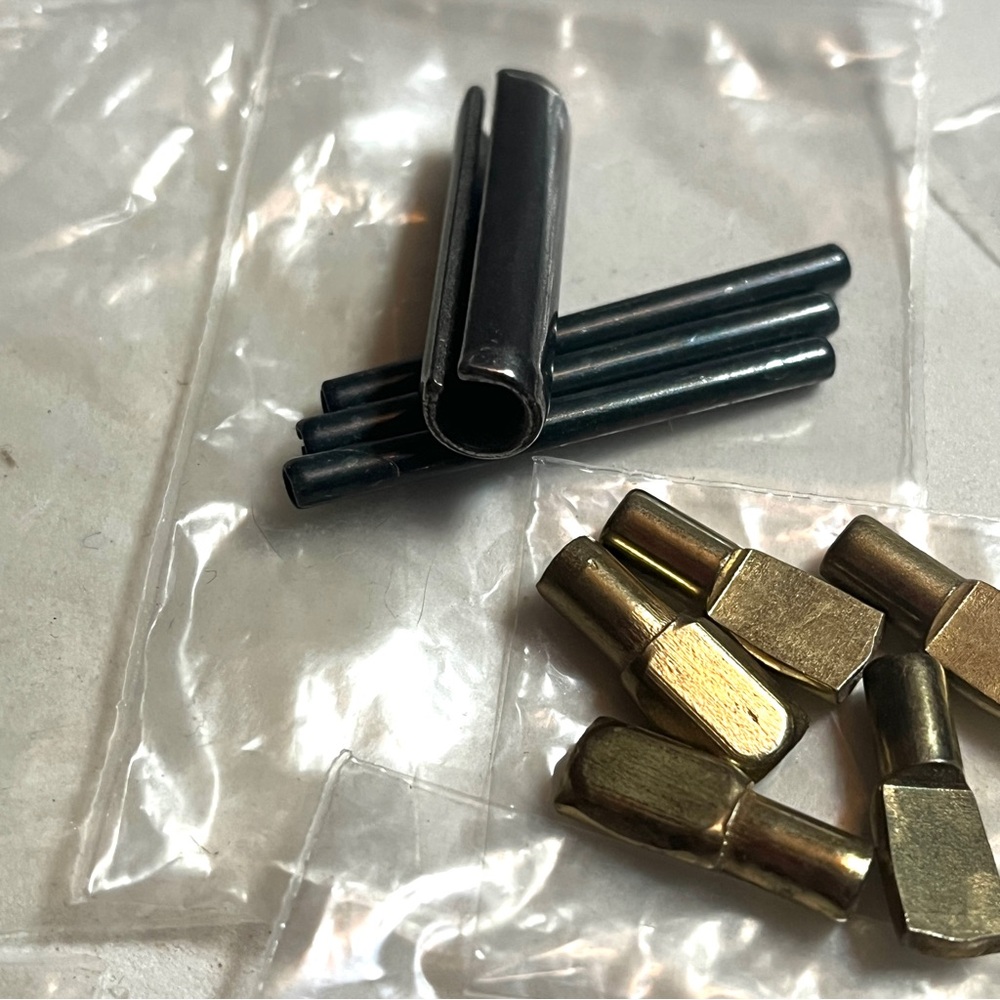 Assorted Metal Hardware Set - Picture 9 of 11